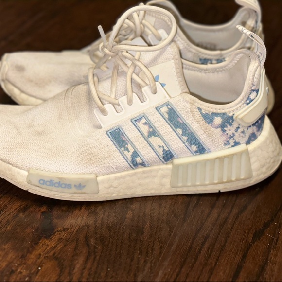 Womens Adidas Running Shoes nmd R1 CLOUD WHITE/AMBIENT SKY/CLOUD WHITE size 8.5 - Picture 7 of 9